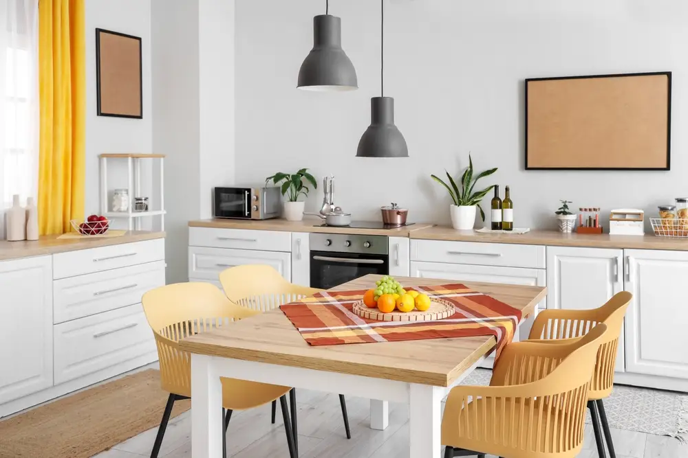 Salle à manger : comment adopter les formes organiques dans votre mobilier